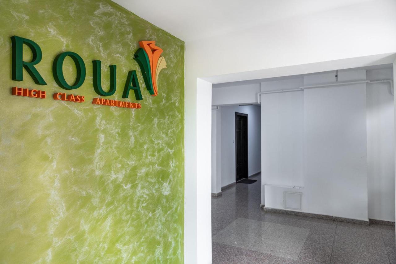 Dreamgarden Airport Apartment & Secure Parking & Airport Shuttle Iasi Esterno foto